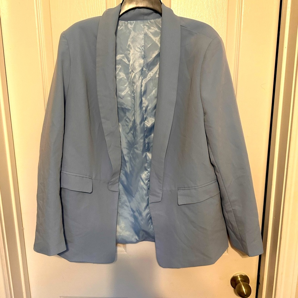 Powder Blue Blazer with No Buttons; Size XL